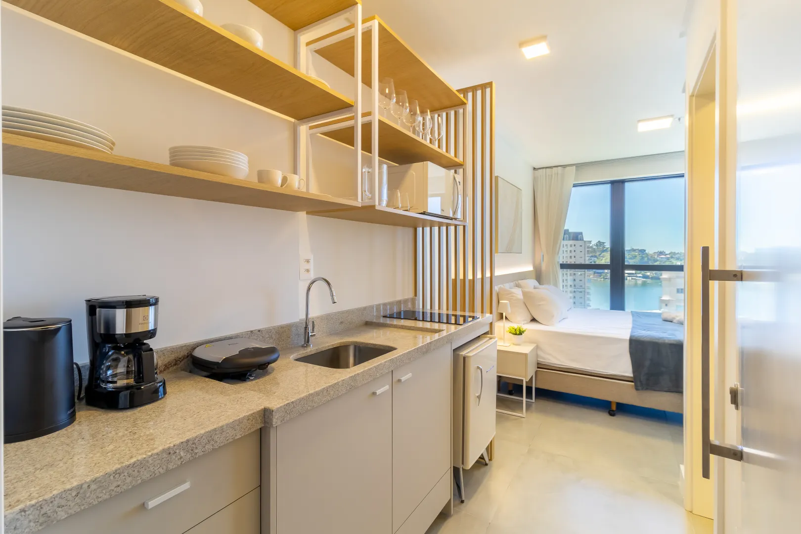 Manhattan Flats &mdash; 2 Studios Mobiliados com Vista Mar | Flat 1307, Centro, Itapema Rua 123-B Itapema - 