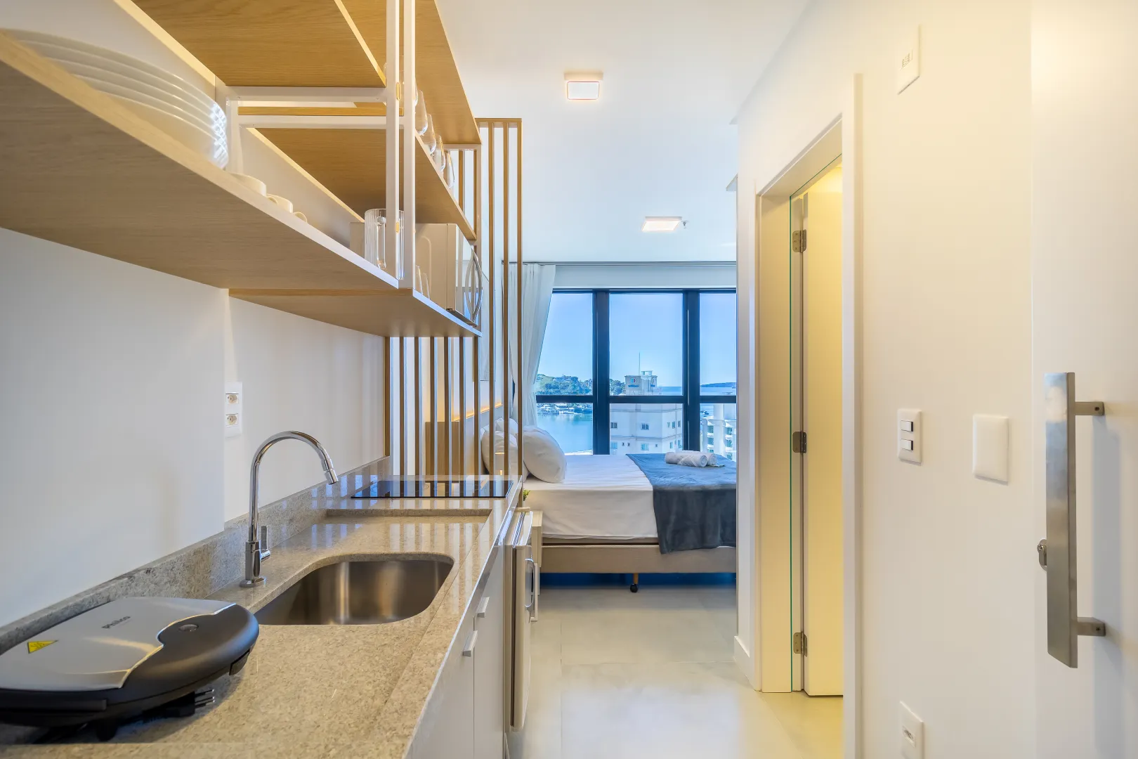 Manhattan Flats &mdash; 2 Studios Mobiliados com Vista Mar | Flat 1307, Centro, Itapema Rua 123-B Itapema - 