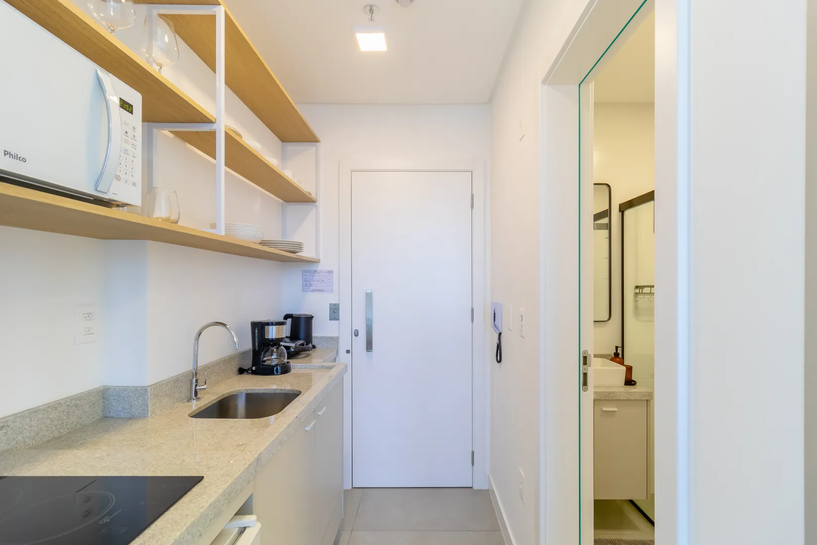 Manhattan Flats &mdash; 2 Studios Mobiliados com Vista Mar | Flat 1307, Centro, Itapema Rua 123-B Itapema - 