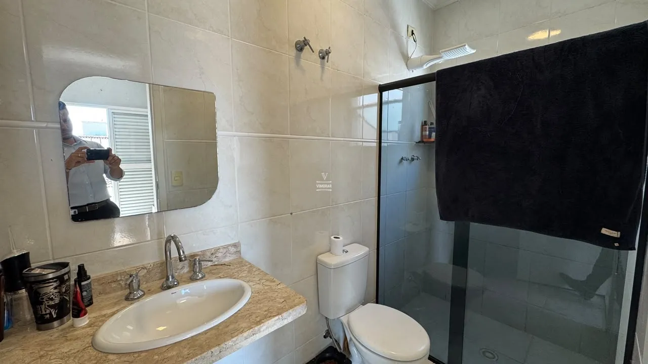 Sobrado 4 su&iacute;tes + 4 vagas de garagem  Arujá - 