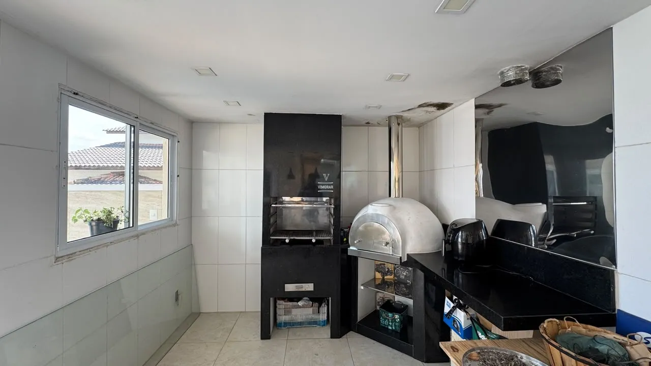 Sobrado 4 su&iacute;tes + 4 vagas de garagem  Arujá - 