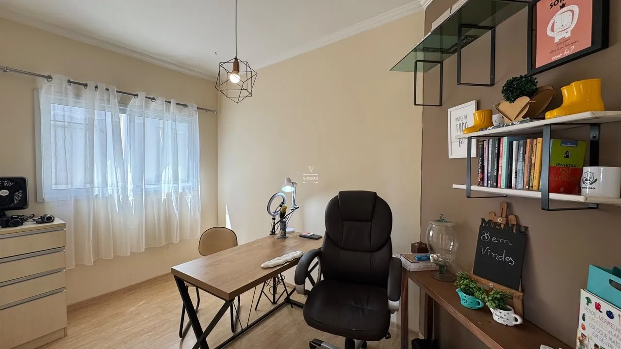 Sobrado 4 su&iacute;tes + 4 vagas de garagem  Arujá - 