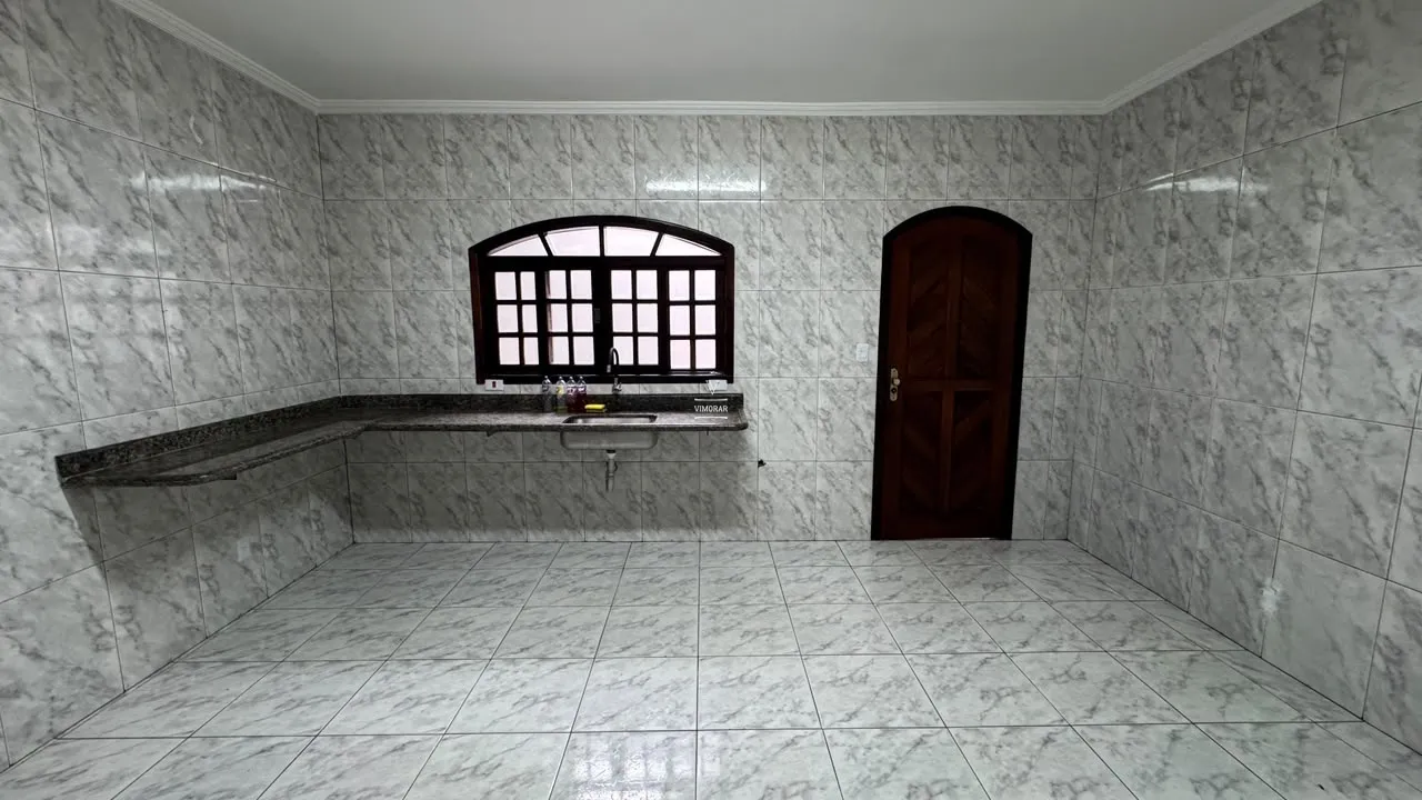 Sobrado 3 dormit&oacute;rios sendo 1 su&iacute;te + 3 vagas de garagem  Guarulhos - 