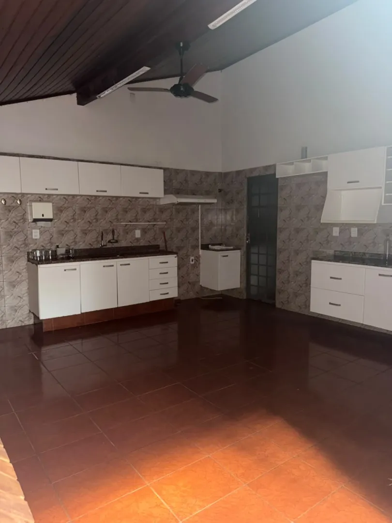 Casa com Piscina Rua Carlos Crozatti Santa Cruz do Rio Pardo - 
