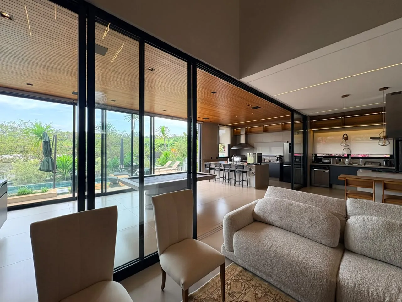 Casa &agrave; Venda Condom&iacute;nio Alphaville 3, 382,45m&sup2;, 4 Su&iacute;tes, Ribeir&atilde;o Preto/SP Rua Doutor Paulo Roberto Carlucci Ribeirão Preto - 