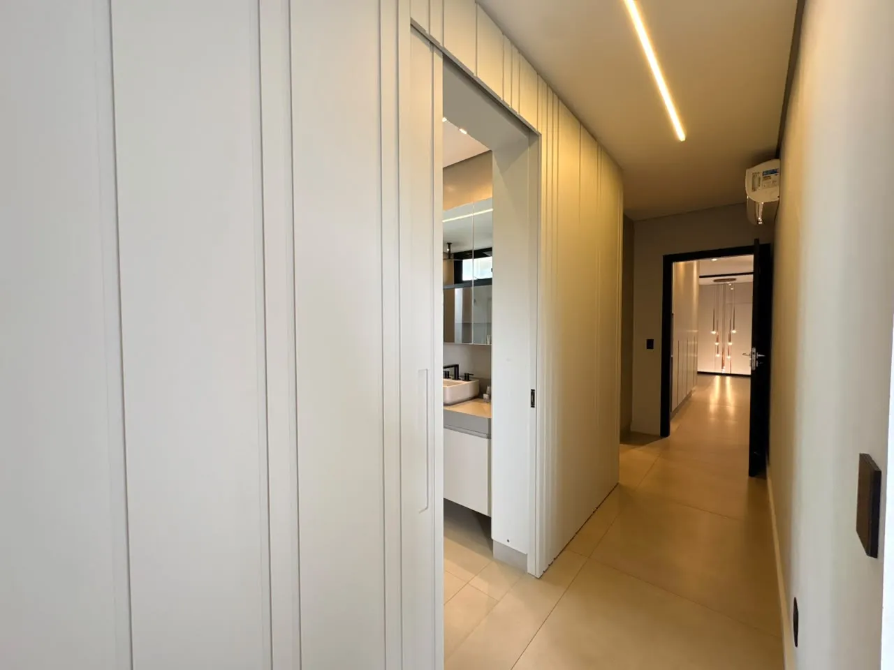 Casa &agrave; Venda Condom&iacute;nio Alphaville 3, 382,45m&sup2;, 4 Su&iacute;tes, Ribeir&atilde;o Preto/SP Rua Doutor Paulo Roberto Carlucci Ribeirão Preto - 