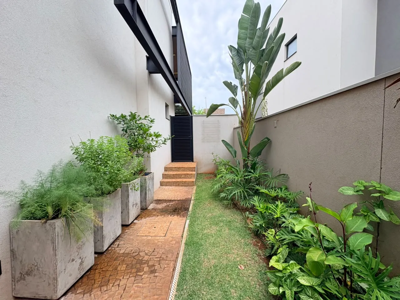 Casa &agrave; Venda Condom&iacute;nio Alphaville 3, 382,45m&sup2;, 4 Su&iacute;tes, Ribeir&atilde;o Preto/SP Rua Doutor Paulo Roberto Carlucci Ribeirão Preto - 