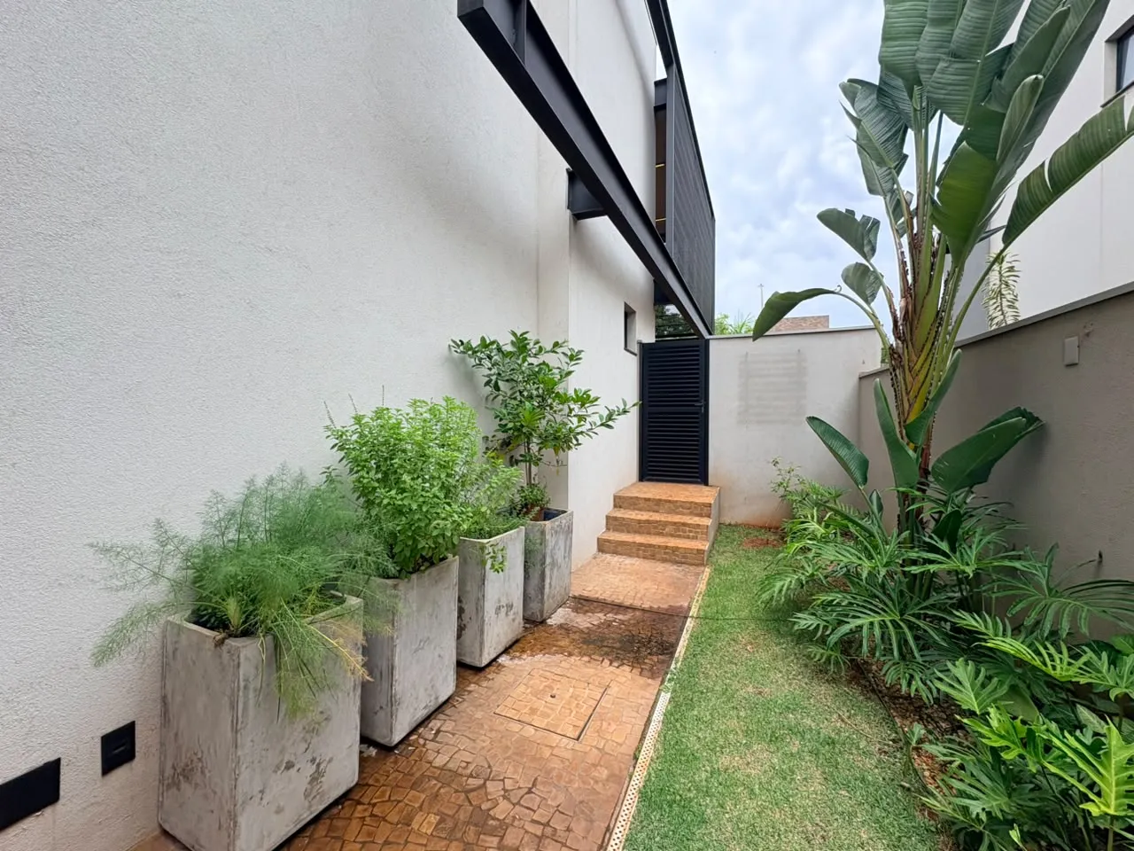 Casa &agrave; Venda Condom&iacute;nio Alphaville 3, 382,45m&sup2;, 4 Su&iacute;tes, Ribeir&atilde;o Preto/SP Rua Doutor Paulo Roberto Carlucci Ribeirão Preto - 