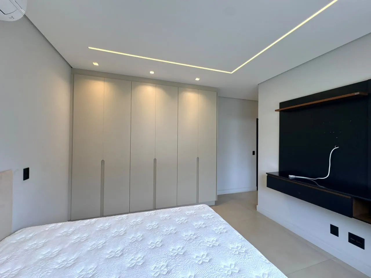 Casa &agrave; Venda Condom&iacute;nio Alphaville 3, 382,45m&sup2;, 4 Su&iacute;tes, Ribeir&atilde;o Preto/SP Rua Doutor Paulo Roberto Carlucci Ribeirão Preto - 