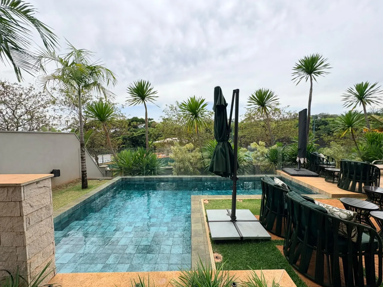 Casa &agrave; Venda Condom&iacute;nio Alphaville 3, 382,45m&sup2;, 4 Su&iacute;tes, Ribeir&atilde;o Preto/SP Rua Doutor Paulo Roberto Carlucci Ribeirão Preto - 