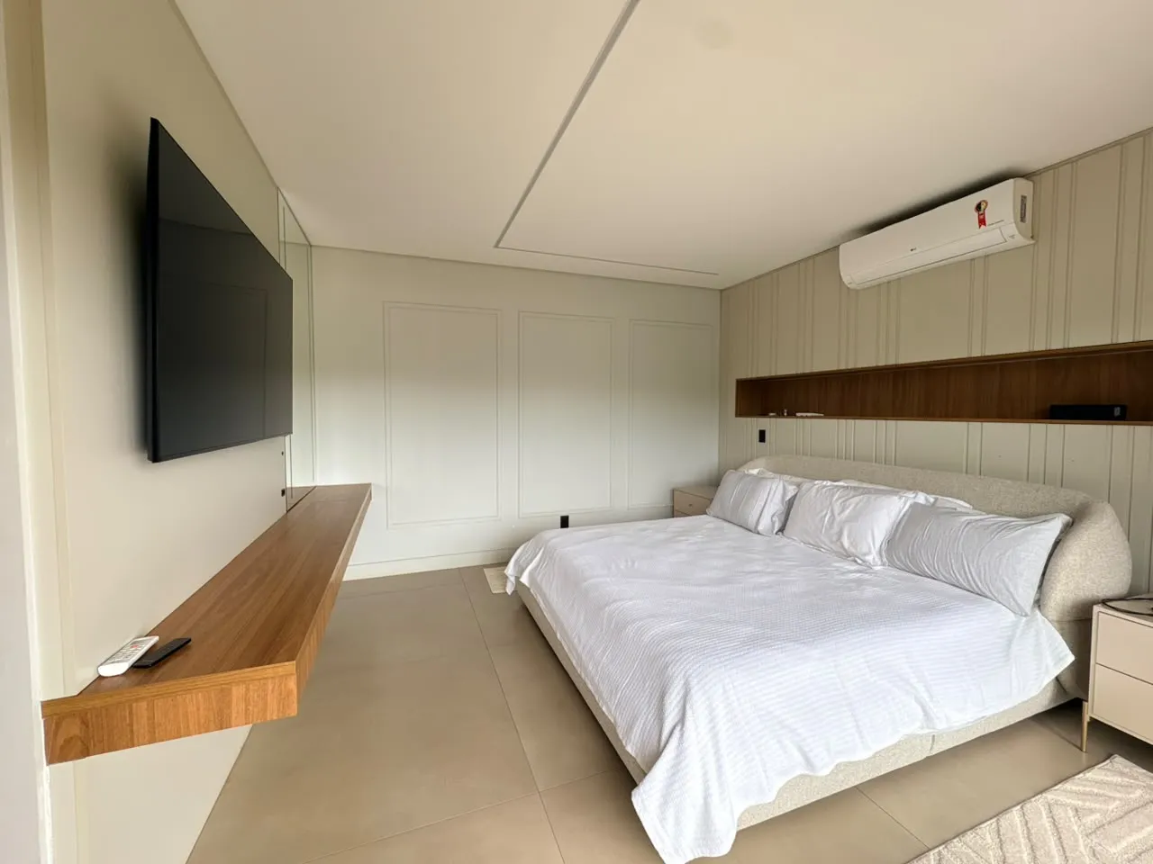 Casa &agrave; Venda Condom&iacute;nio Alphaville 3, 382,45m&sup2;, 4 Su&iacute;tes, Ribeir&atilde;o Preto/SP Rua Doutor Paulo Roberto Carlucci Ribeirão Preto - 