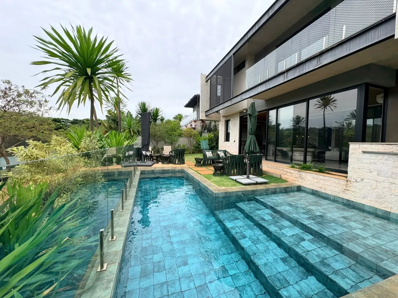 Casa &agrave; Venda Condom&iacute;nio Alphaville 3, 382,45m&sup2;, 4 Su&iacute;tes, Ribeir&atilde;o Preto/SP Rua Doutor Paulo Roberto Carlucci Ribeirão Preto - 
