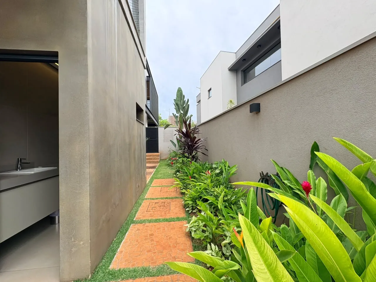 Casa &agrave; Venda Condom&iacute;nio Alphaville 3, 382,45m&sup2;, 4 Su&iacute;tes, Ribeir&atilde;o Preto/SP Rua Doutor Paulo Roberto Carlucci Ribeirão Preto - 