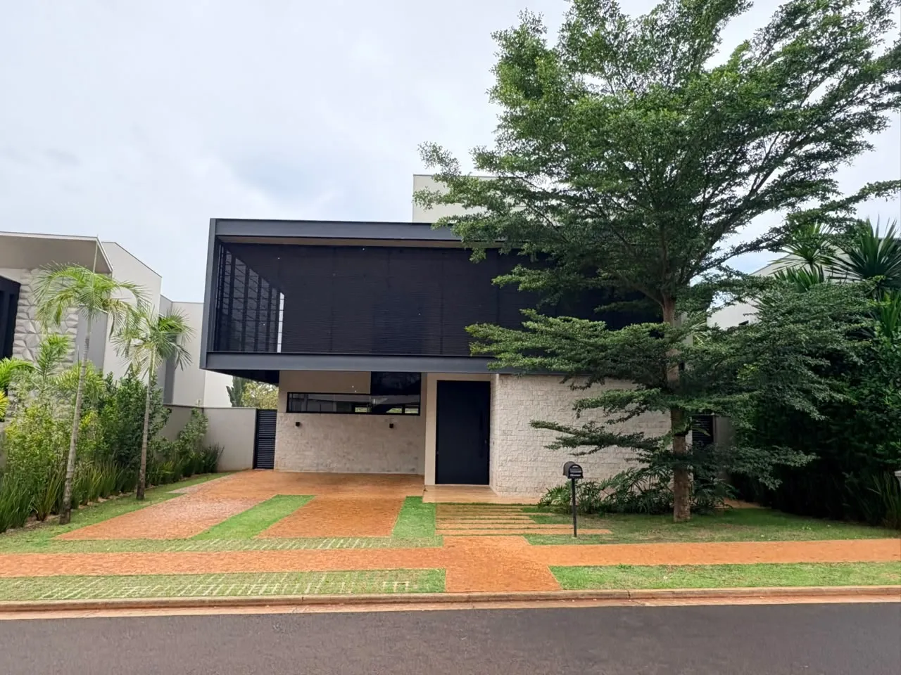 Casa &agrave; Venda Condom&iacute;nio Alphaville 3, 382,45m&sup2;, 4 Su&iacute;tes, Ribeir&atilde;o Preto/SP Rua Doutor Paulo Roberto Carlucci Ribeirão Preto - 