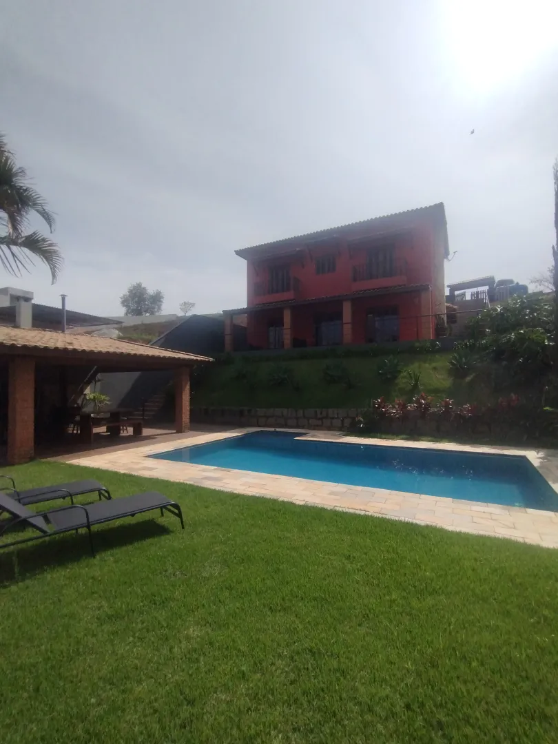 Casa em condom&iacute;nio com 03 dormit&oacute;rios &agrave; venda em Igarat&aacute;  Igaratá - 