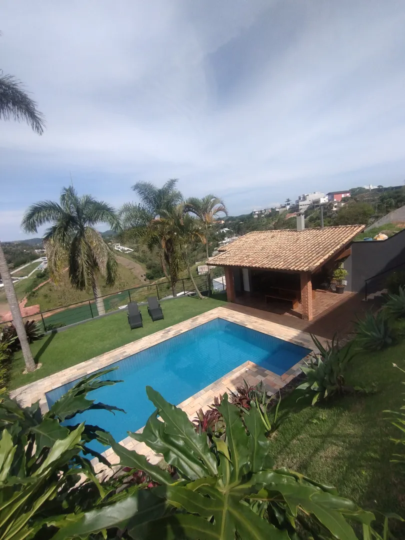 Casa em condom&iacute;nio com 03 dormit&oacute;rios &agrave; venda em Igarat&aacute;  Igaratá - 