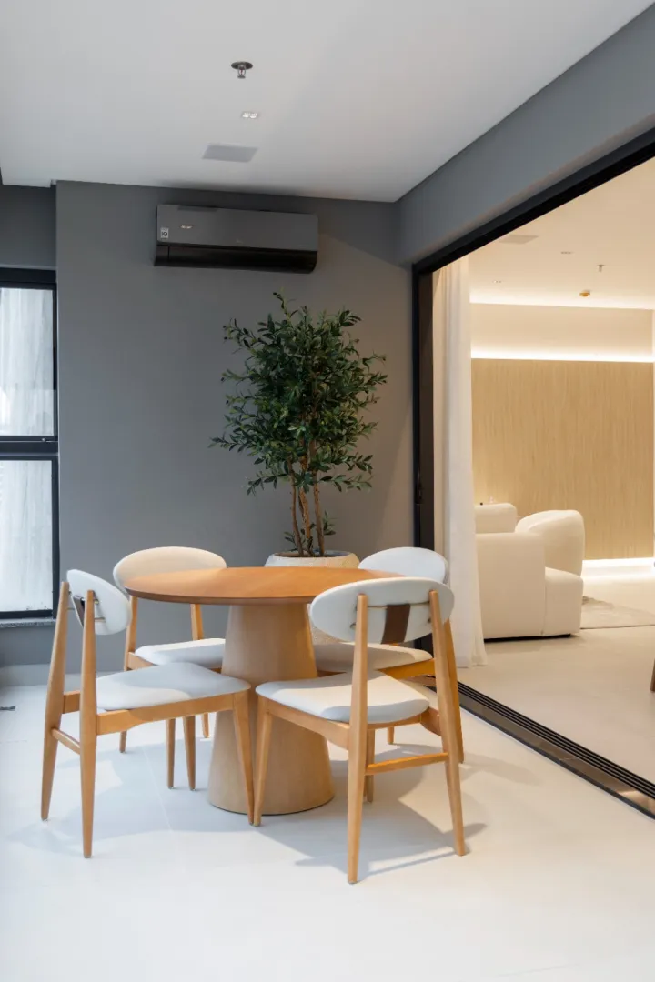 Cosmopolitan Residence &mdash; Unidade 801 | 151,16 m&sup2; e Alto Padr&atilde;o em Meia Praia, Itapema Rua 290 Itapema - 