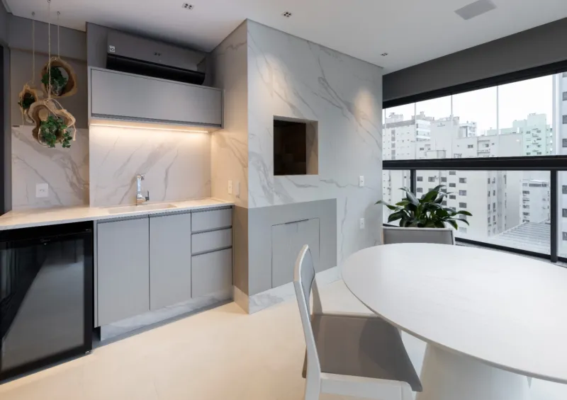 Cosmopolitan Residence &mdash; Unidade 801 | 151,16 m&sup2; e Alto Padr&atilde;o em Meia Praia, Itapema Rua 290 Itapema - 