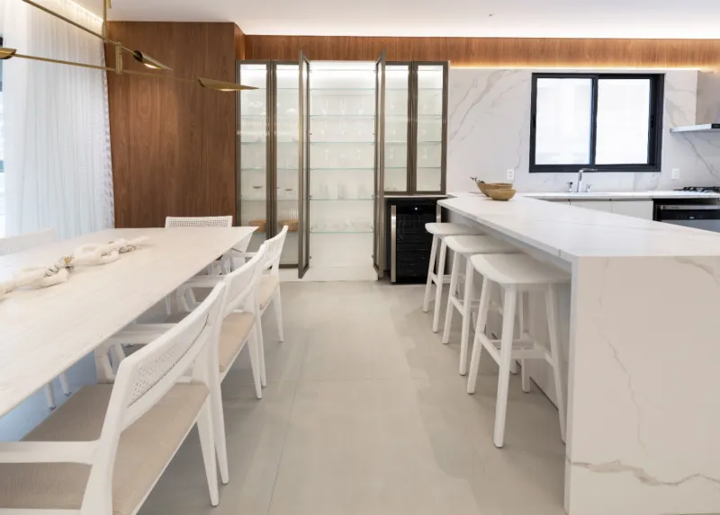 Cosmopolitan Residence &mdash; Unidade 801 | 151,16 m&sup2; e Alto Padr&atilde;o em Meia Praia, Itapema Rua 290 Itapema - 