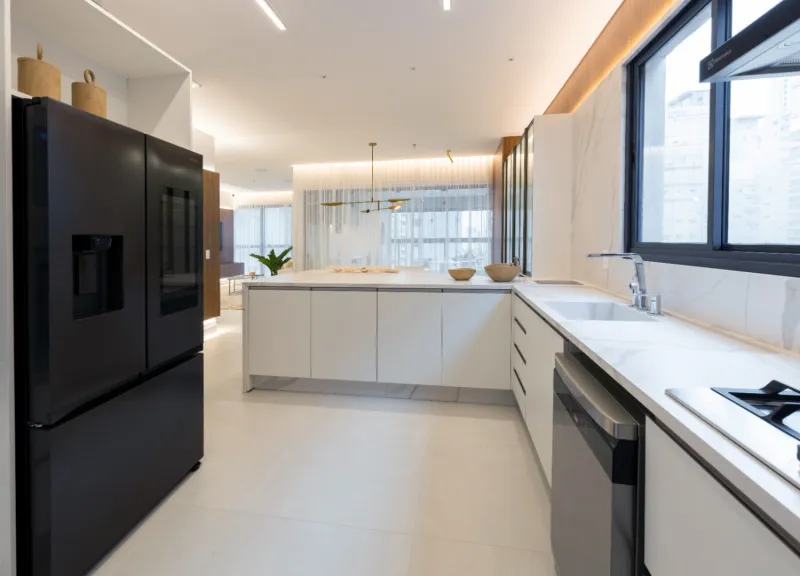 Cosmopolitan Residence &mdash; Unidade 801 | 151,16 m&sup2; e Alto Padr&atilde;o em Meia Praia, Itapema Rua 290 Itapema - 