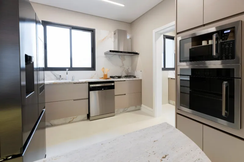 Cosmopolitan Residence &mdash; Unidade 801 | 151,16 m&sup2; e Alto Padr&atilde;o em Meia Praia, Itapema Rua 290 Itapema - 