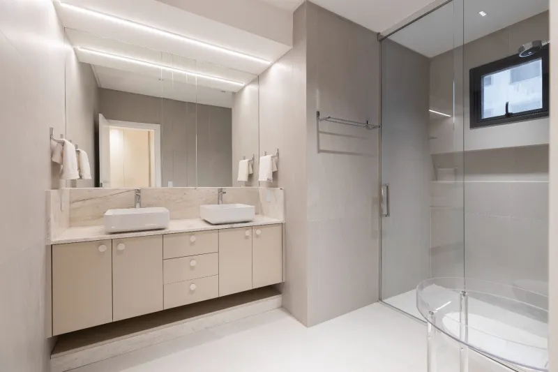 Cosmopolitan Residence &mdash; Unidade 801 | 151,16 m&sup2; e Alto Padr&atilde;o em Meia Praia, Itapema Rua 290 Itapema - 