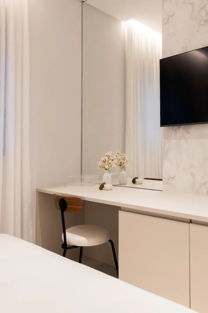 Cosmopolitan Residence &mdash; Unidade 801 | 151,16 m&sup2; e Alto Padr&atilde;o em Meia Praia, Itapema Rua 290 Itapema - 