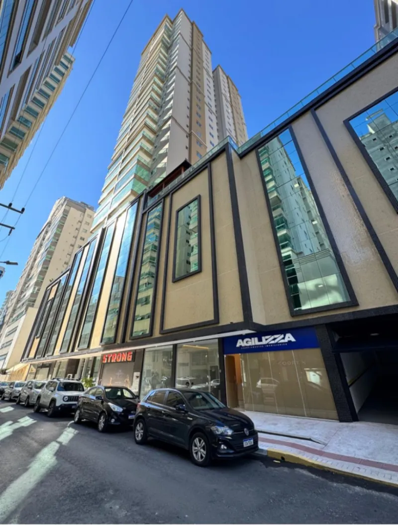 Apartamento No bairro Meia Praia em Itapema SC  Itapema - 
