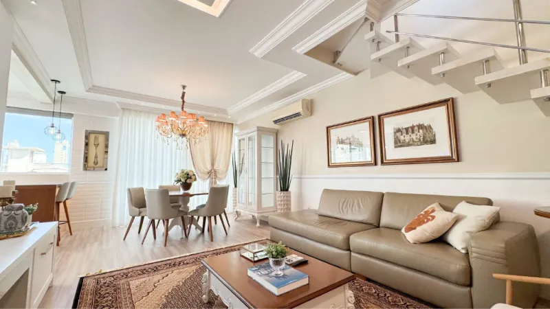 Rosas de Provence | Cobertura Duplex Quadra Mar com 4 Su&iacute;tes &agrave; Venda em Meia Praia Rua 301 Itapema - 