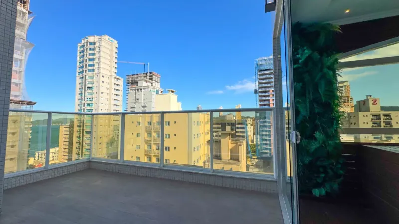 Rosas de Provence | Cobertura Duplex Quadra Mar com 4 Su&iacute;tes &agrave; Venda em Meia Praia Rua 301 Itapema - 