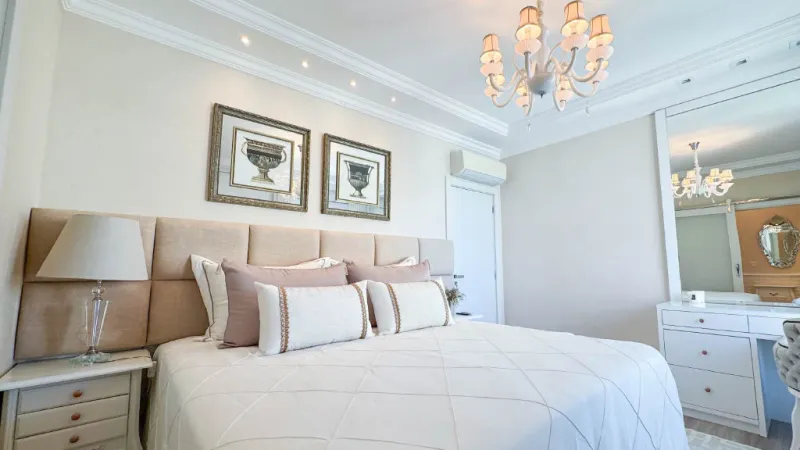 Rosas de Provence | Cobertura Duplex Quadra Mar com 4 Su&iacute;tes &agrave; Venda em Meia Praia Rua 301 Itapema - 