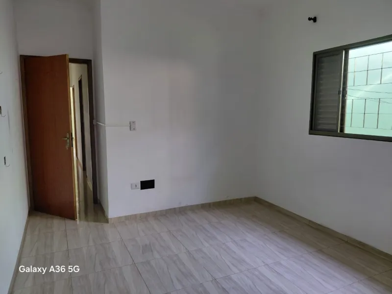 Casa com acabameto sofisticado e muito bem ventilada  Santa Cruz do Rio Pardo - 