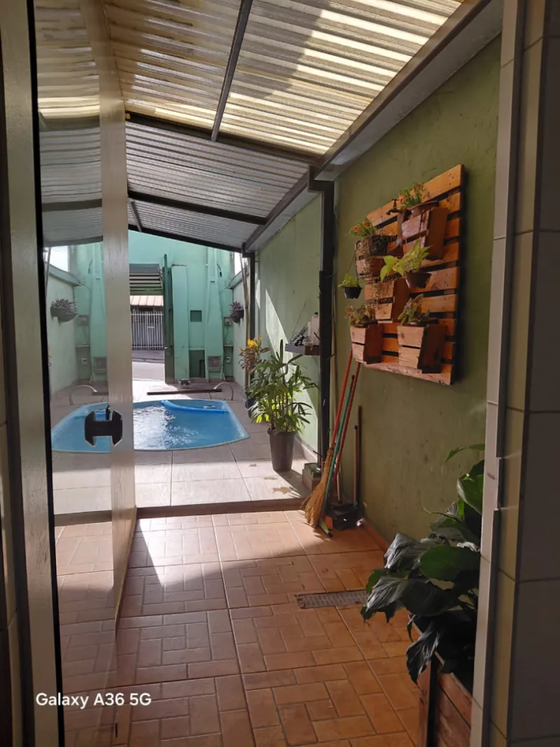Casa com acabameto sofisticado e muito bem ventilada  Santa Cruz do Rio Pardo - 
