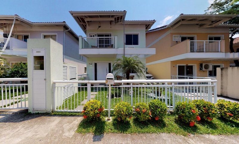 Casa de 120m²em Condomínio em Jacarepaguá, Casas Jardim ,1 suíte com Varanda Pau-Ferro Rio de Janeiro - 