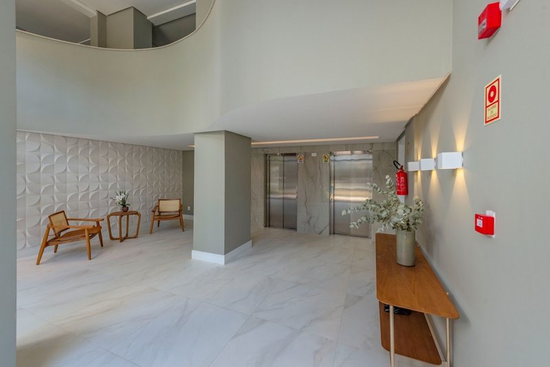 Apartamento Arsiè 125.33m² 3D Faria Santos Porto Alegre - Hall