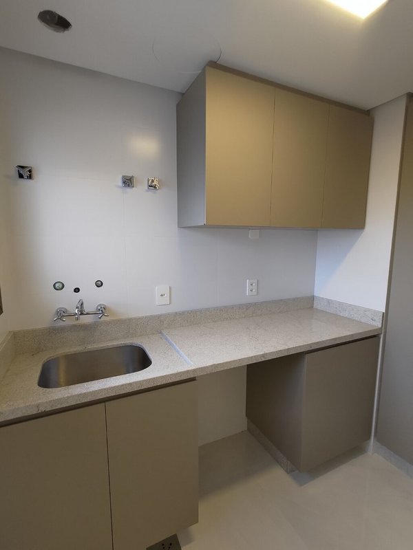 Apartamento Arsiè 125.33m² 3D Faria Santos Porto Alegre - Area de servicos