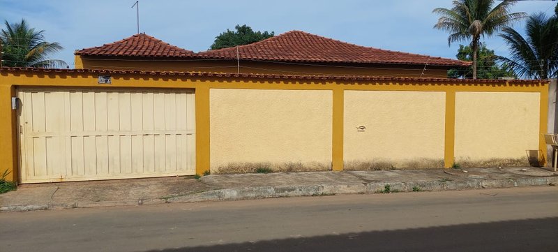 Casa 4 quartos - 2 suítes - Planaltina-DF Avenida Independência Brasília - 