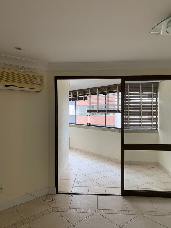Apartamento Edifício Província de Shiga Apto 203 1 suíte 100m² Alameda Raimundo Corrêa Porto Alegre - 