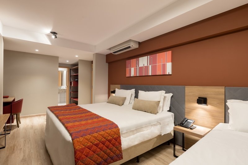 Apartamento Axis Triple Business Hotel 1 dormit Plínio Brasil Milano Porto Alegre - 