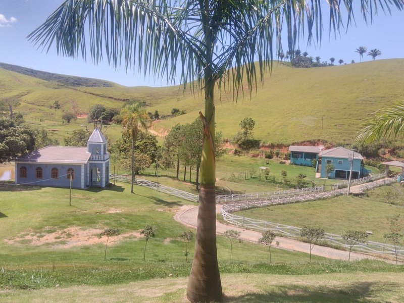 Fazenda Com 225 Hectares e Casa de Alto Padrão em Guaratinguetá - Guaratinguetá - 