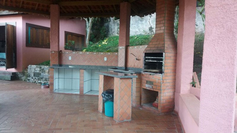 Linda chácara de 2.600 metros em jambeiro - JAMBEIRO - 