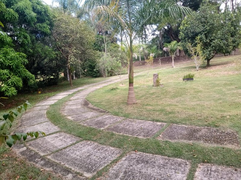 Linda chácara com 5.000 metros em caçapava - Caçapava - 