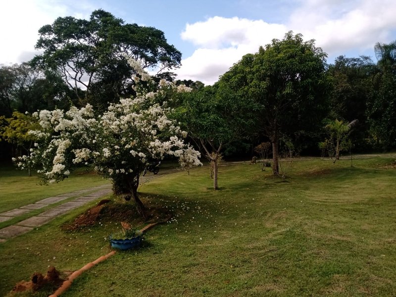 Linda chácara com 5.000 metros em caçapava - Caçapava - 