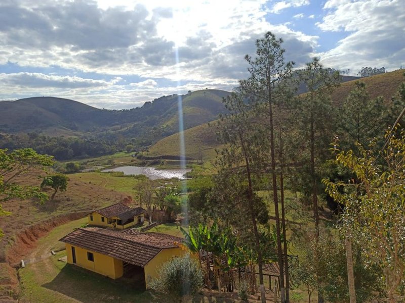 Sítio com 10.9 hectares em São josé dos campos - São José dos Campos - 