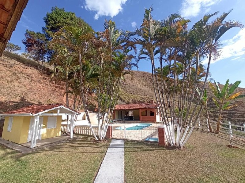 Sítio com 10.9 hectares em São josé dos campos - São José dos Campos - 