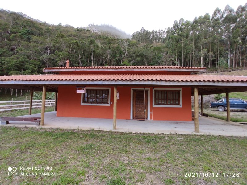Sítio 16.4 alqueires em Natividade da serra - NATIVIDADE DA SERRA - 