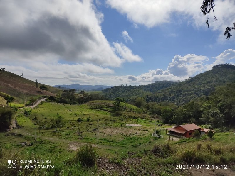 Sítio 16.4 alqueires em Natividade da serra - NATIVIDADE DA SERRA - 