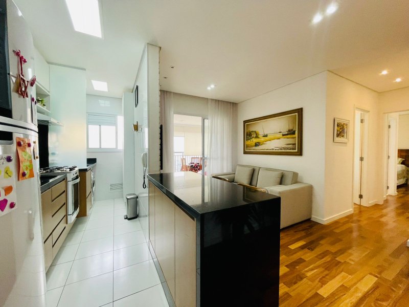 Apartamento à venda com 67m², 2 dormitórios, 02 banheiros e 2 vagas de garagem Rua Arroio Grande São Paulo - 