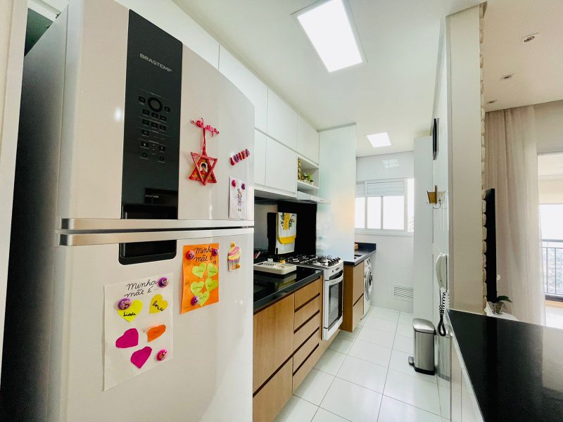 Apartamento à venda com 67m², 2 dormitórios, 02 banheiros e 2 vagas de garagem Rua Arroio Grande São Paulo - 