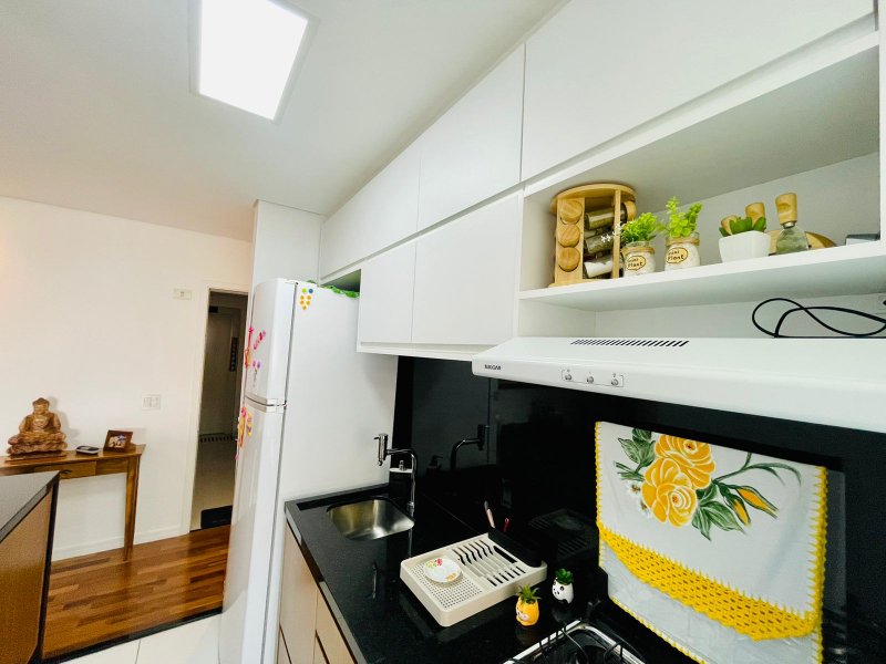 Apartamento à venda com 67m², 2 dormitórios, 02 banheiros e 2 vagas de garagem Rua Arroio Grande São Paulo - 